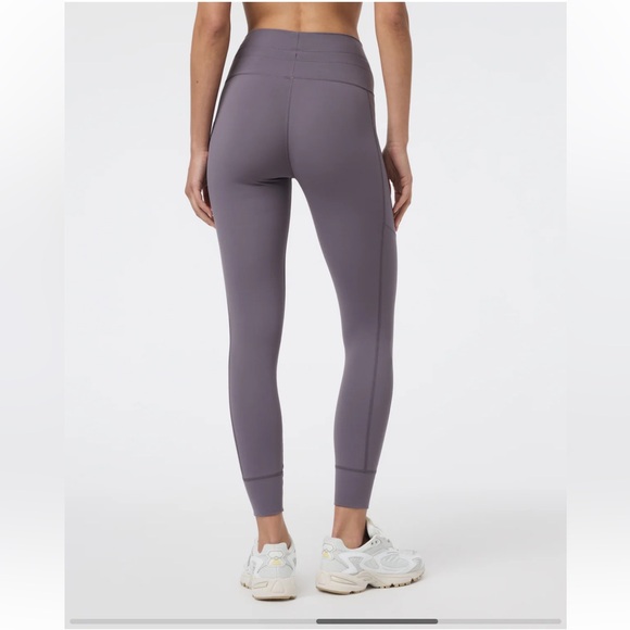 Vuori Daily Pocket Legging Size Large in Lunar Grey • Purple Leggings w/ Pockets - Picture 3 of 9